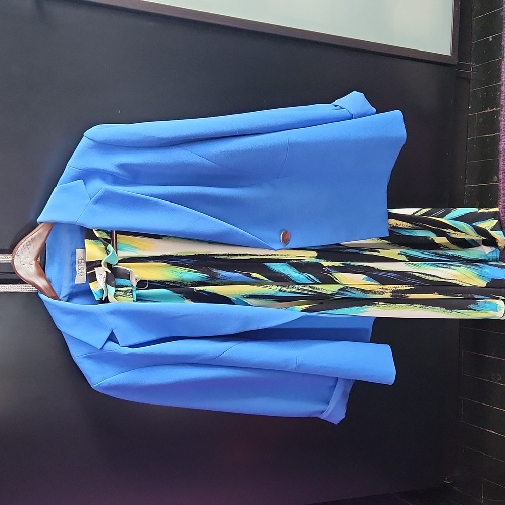 Kasper blazer and skirt set
